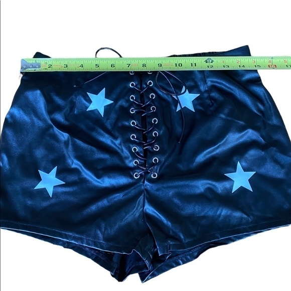 Shein Black with White Stars Tie Up Faux Leather Shorts Size Large - Picture 5 of 9